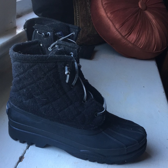 Sperry Shoes - Sperry topsider black duck boots 6